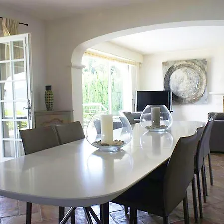 Zara - Tropez * Saint-Tropez